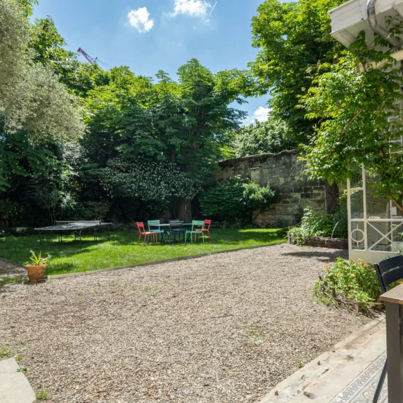 Bureau privé 30 m² 6 postes Location bureau Rue Judaïque Bordeaux 33000 - photo 3