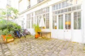 Open Space - 75011 - 10 postes - 450€