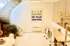 Espace indépendant - 75009 - 7 postes - 2700€