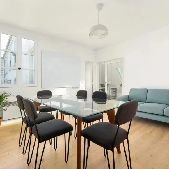 Espace indépendant 65 m² 12 postes Location bureau Rue du Caire Paris 75002 - photo 2