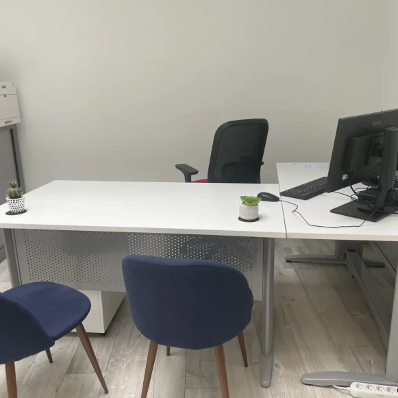 Espace indépendant 150 m² 10 postes Coworking Rue d'Autun Chalon-sur-Saône 71100 - photo 2