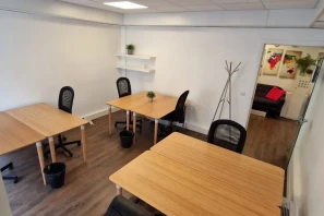 Bureau privé - 75017 - 6 postes - 2400€