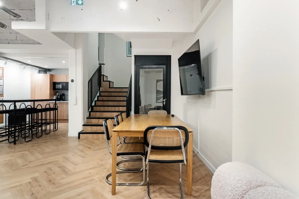 Espace indépendant - 75009 - 24 postes - 13500€