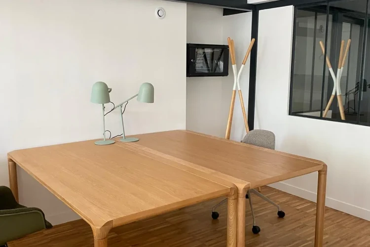 Espace indépendant - 75004 - 20 postes - 7000€