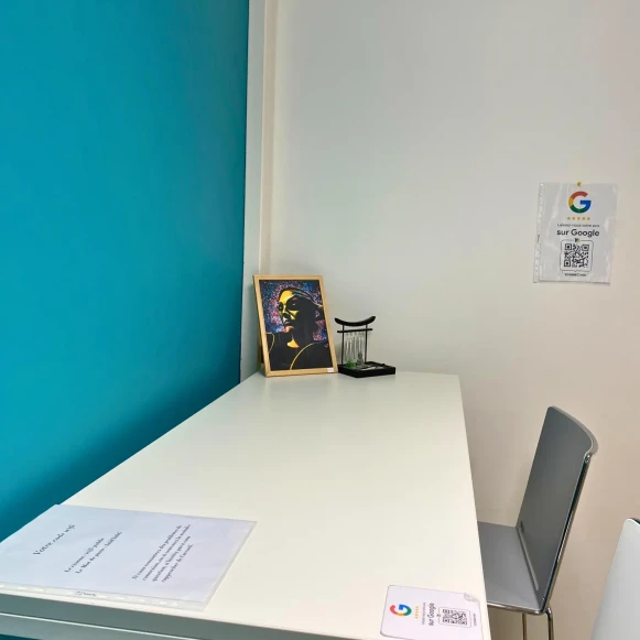 Open Space  8 postes Location bureau Rue de la Bourse Lyon 69002 - photo 11