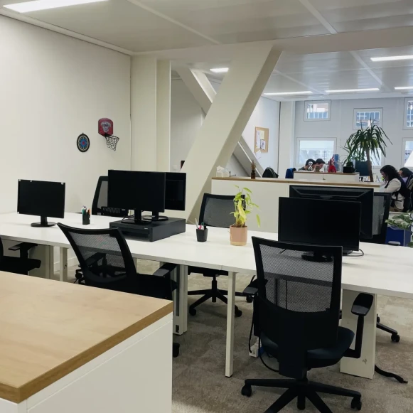 Open Space  15 postes Location bureau Avenue de France Paris 75013 - photo 1