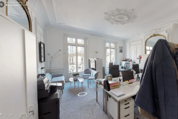Bureau privé - 75008 - 12 postes - 4500€