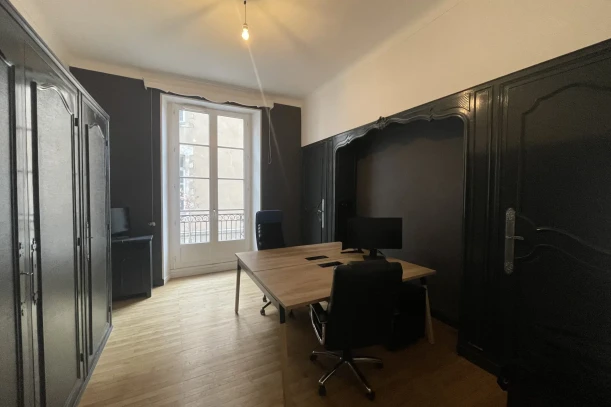 Bureau privé - 44000 - 4 postes - 840€