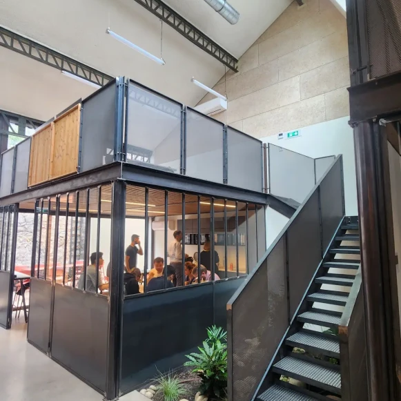 Open Space  18 postes Location bureau Rue Parmentier Oullins-Pierre-Bénite 69600 - photo 4