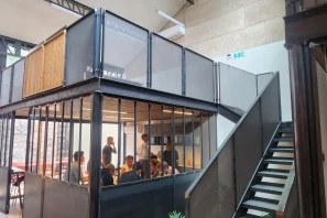 Open Space - 69600 - 18 postes - 265€