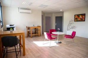 Bureau privé - 72000 - 1 poste - 660€