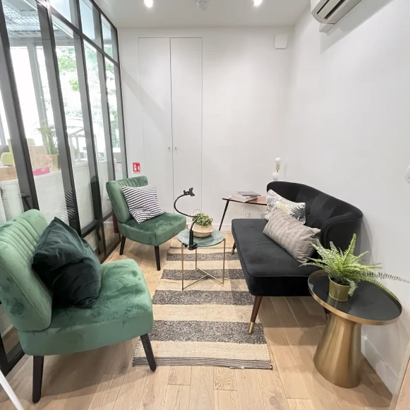 Espace indépendant 42 m² 7 postes Coworking Rue Massue Vincennes 94300 - photo 3