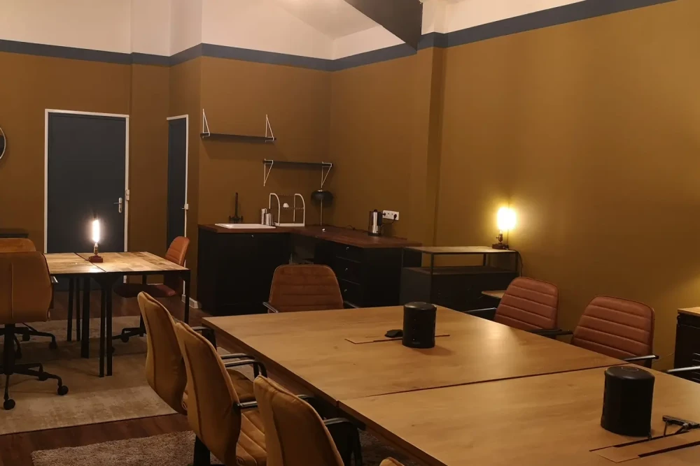 Espace indépendant - 94200 - 9 postes - 1800€