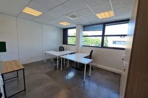 Bureau privé - 78180 - 3 postes - 690€