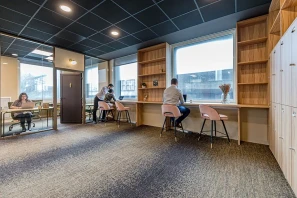 Bureau privé - 93210 - 2 postes - 990€