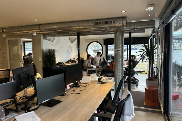 Open Space - 92100 - 50 postes - 5250€