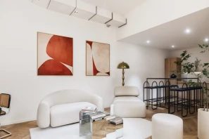 Jöro Rue Jean-Baptiste Pigalle