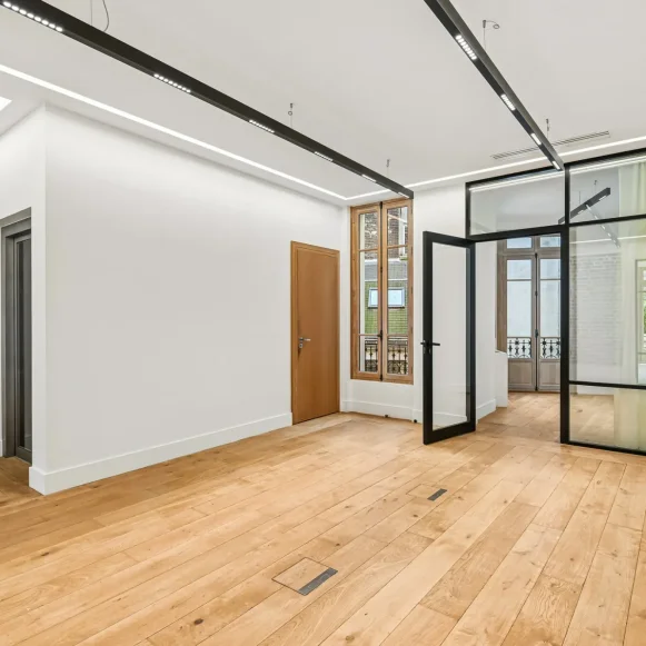 Espace indépendant 569 m² 74 postes Location bureau Boulevard Malesherbes Paris 75017 - photo 6