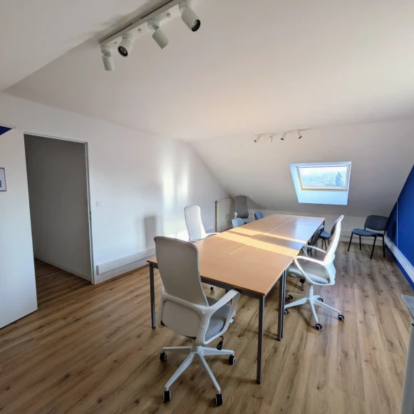 Bureau privé 35 m² 8 postes Location bureau Rue de la Loire Sainte-Luce-sur-Loire 44980 - photo 3