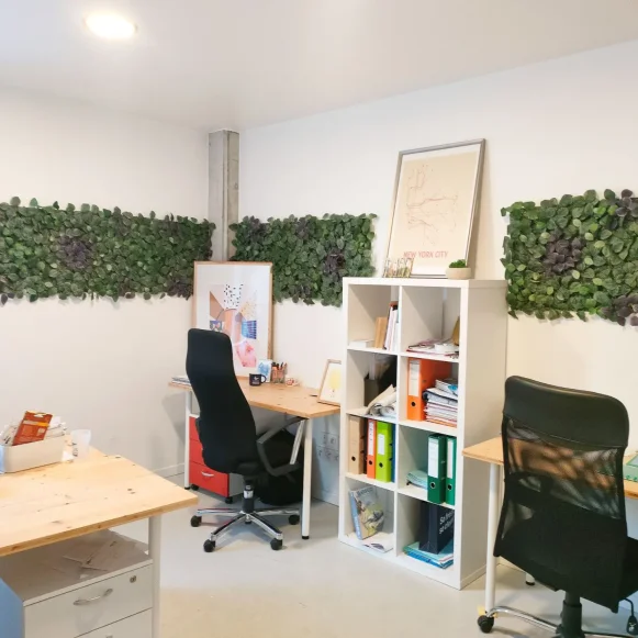 Bureau privé 30 m² 8 postes Location bureau Rue Pierre Curie Cenon 33150 - photo 1