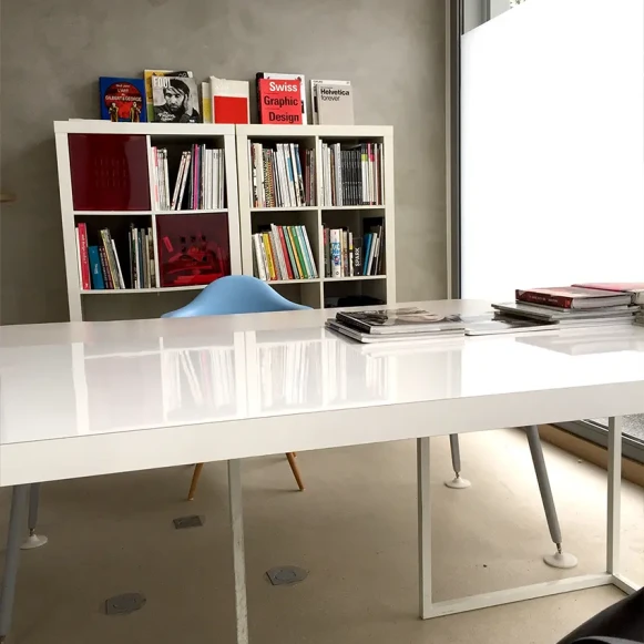 Espace indépendant 25 m² 3 postes Location bureau Rue de l'Orillon Paris 75011 - photo 2