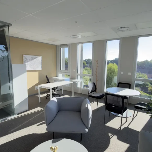 Bureau privé 10 m² 3 postes Location bureau Rue Denis Papin Villeneuve-d'Ascq 59650 - photo 2
