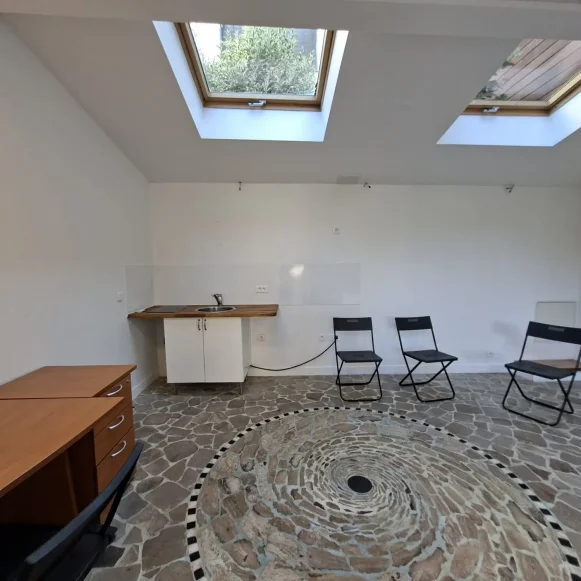 Bureau privé 25 m² 5 postes Location bureau Boulevard de Vincennes Fontenay-sous-Bois 94120 - photo 6