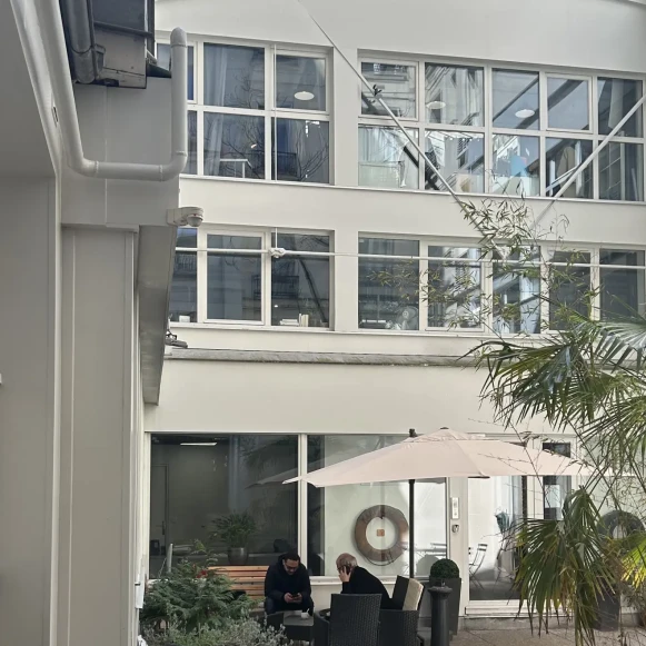 Bureau privé 12 m² 2 postes Location bureau Rue Dulong Paris 75017 - photo 3