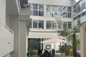 Bureau privé - 75017 - 2 postes - 1250€