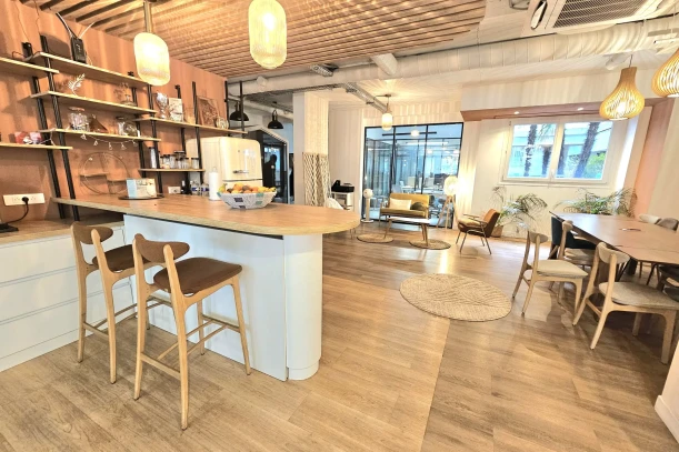 Bureau privé - 75017 - 3 postes - 1200€