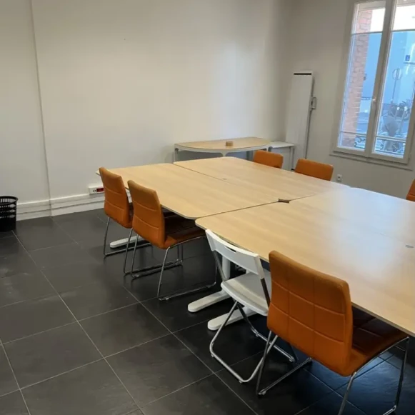 Bureau privé 53 m² 9 postes Location bureau Rue de Vanves Boulogne-Billancourt 92100 - photo 4