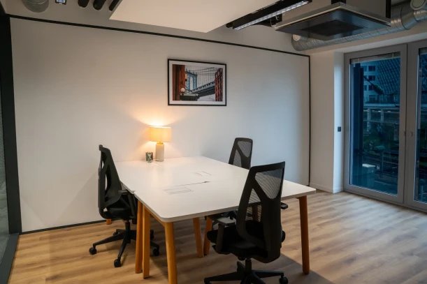 Bureau privé - 35000 - 8 postes - 2924.07€
