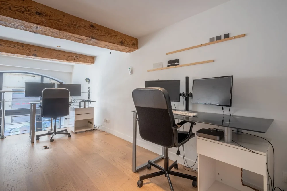Bureau privé - 69002 - 10 postes - 1500€