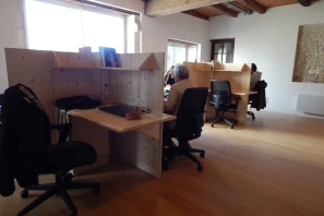 Open Space - 17220 - 8 postes - 185€