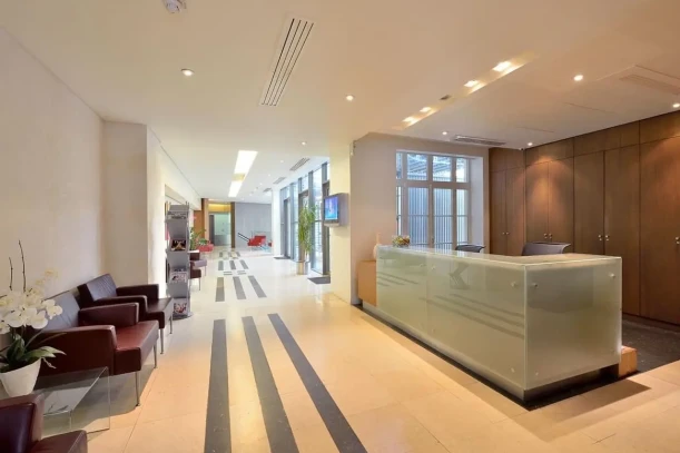 Bureau privé - 75009 - 5 postes - 4219€