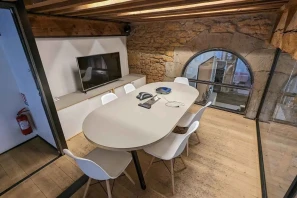 Open Space - 69001 - 5 postes - 385€