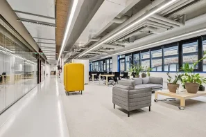 Espace indépendant - 75008 - 384 postes - 300000€