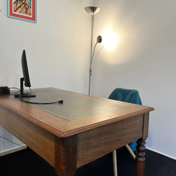 Bureau privé 25 m² 3 postes Coworking Promenade de l'Amiral Lafargue Les Sables-d'Olonne 85100 - photo 4