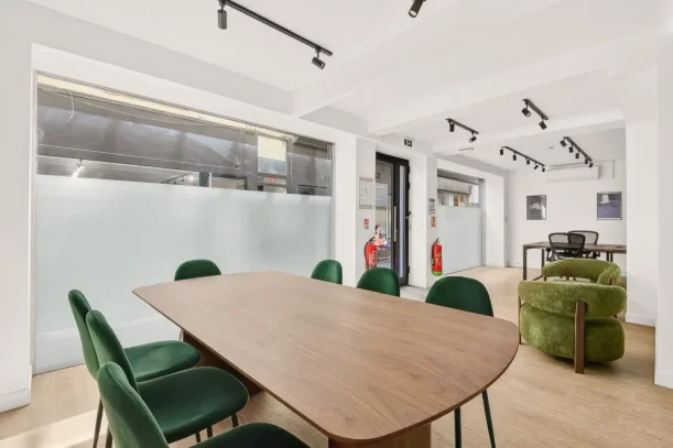 Espace indépendant - 75002 - 22 postes - 8000€