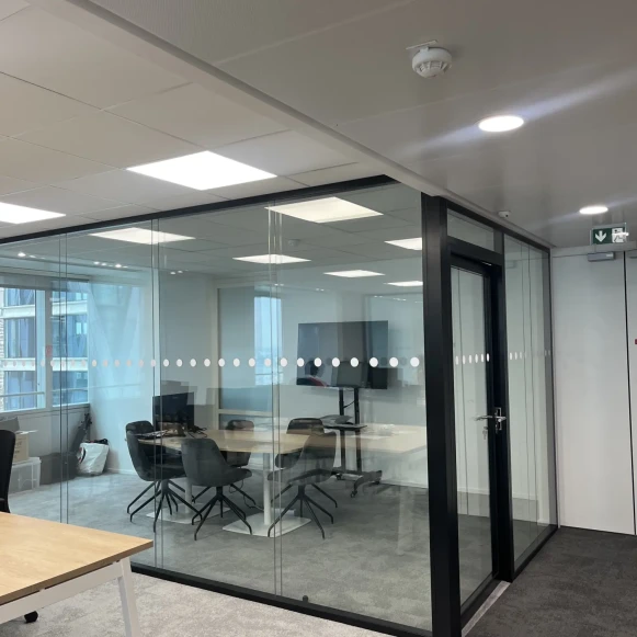 Open Space  18 postes Location bureau Place des Reflets Courbevoie 92400 - photo 8
