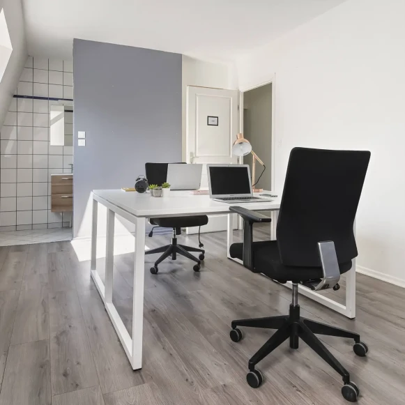 Bureau privé 17 m² 2 postes Coworking Chemin des Peupliers  Marcq-en-Barœul Marcq-en-Baroeul 59700 - photo 1