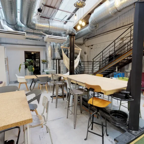 Bureau privé 71 m² 14 postes Coworking Rue Pierre-Paul Riquet Toulouse 31000 - photo 1