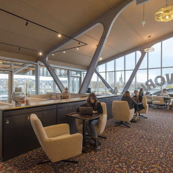 Bureau privé 18 m² 6 postes Location bureau Allée François Mitterrand Rouen 76100 - photo 12