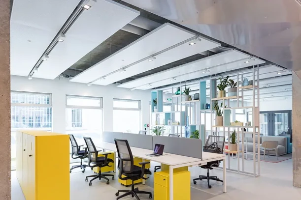 Open Space - 75011 - 13 postes - 690€