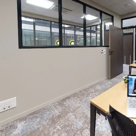 Bureau privé 10 m² 2 postes Location bureau Avenue Thiers Nice 06000 - photo 1