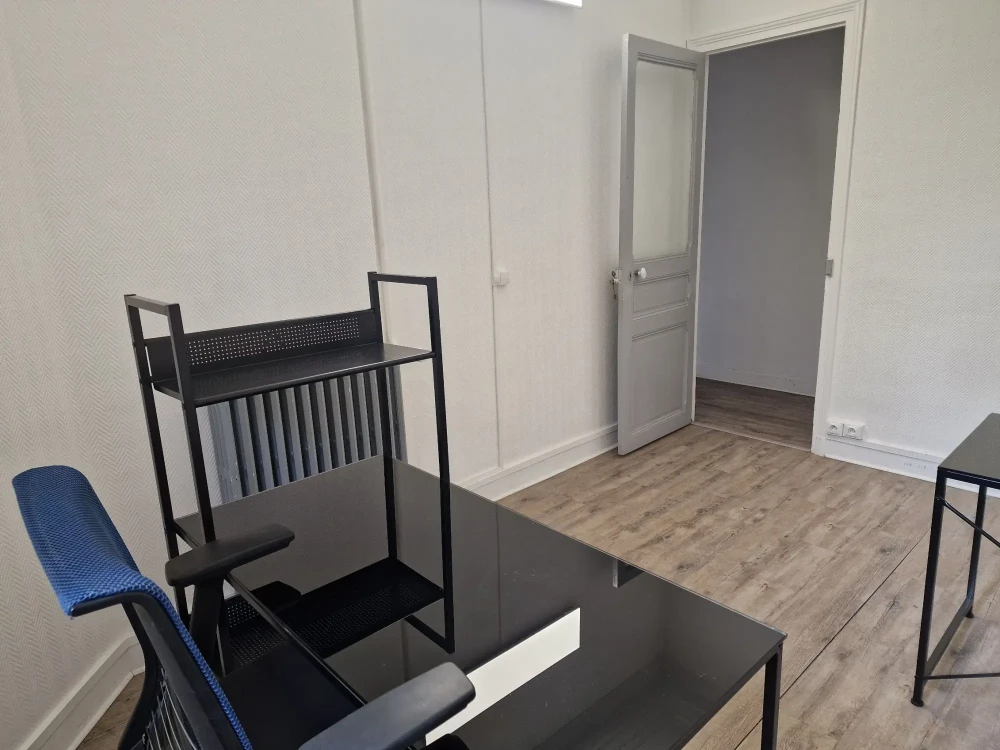 Bureau privé - 92400 - 3 postes - 690€