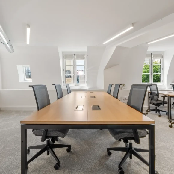 Espace indépendant 356 m² 56 postes Location bureau Rue du Faubourg Saint-Antoine Paris 75012 - photo 1