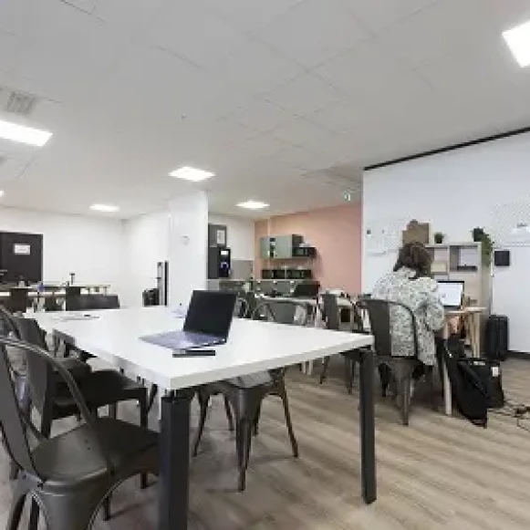 Open Space  4 postes Coworking Rue Lortet Lyon 69007 - photo 5