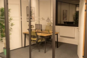 Bureau privé - 06410 - 2 postes - 150€