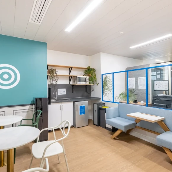 Bureau privé 20 m² 6 postes Location bureau Boulevard Malesherbes Paris 75008 - photo 1